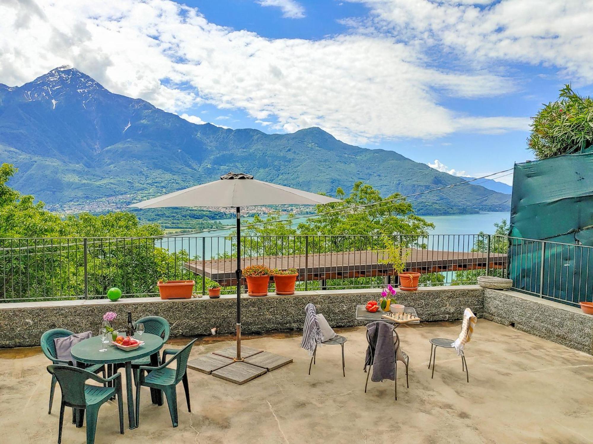 Panorama Ferienwohnung Lorenzo Gera Lario Exterior foto