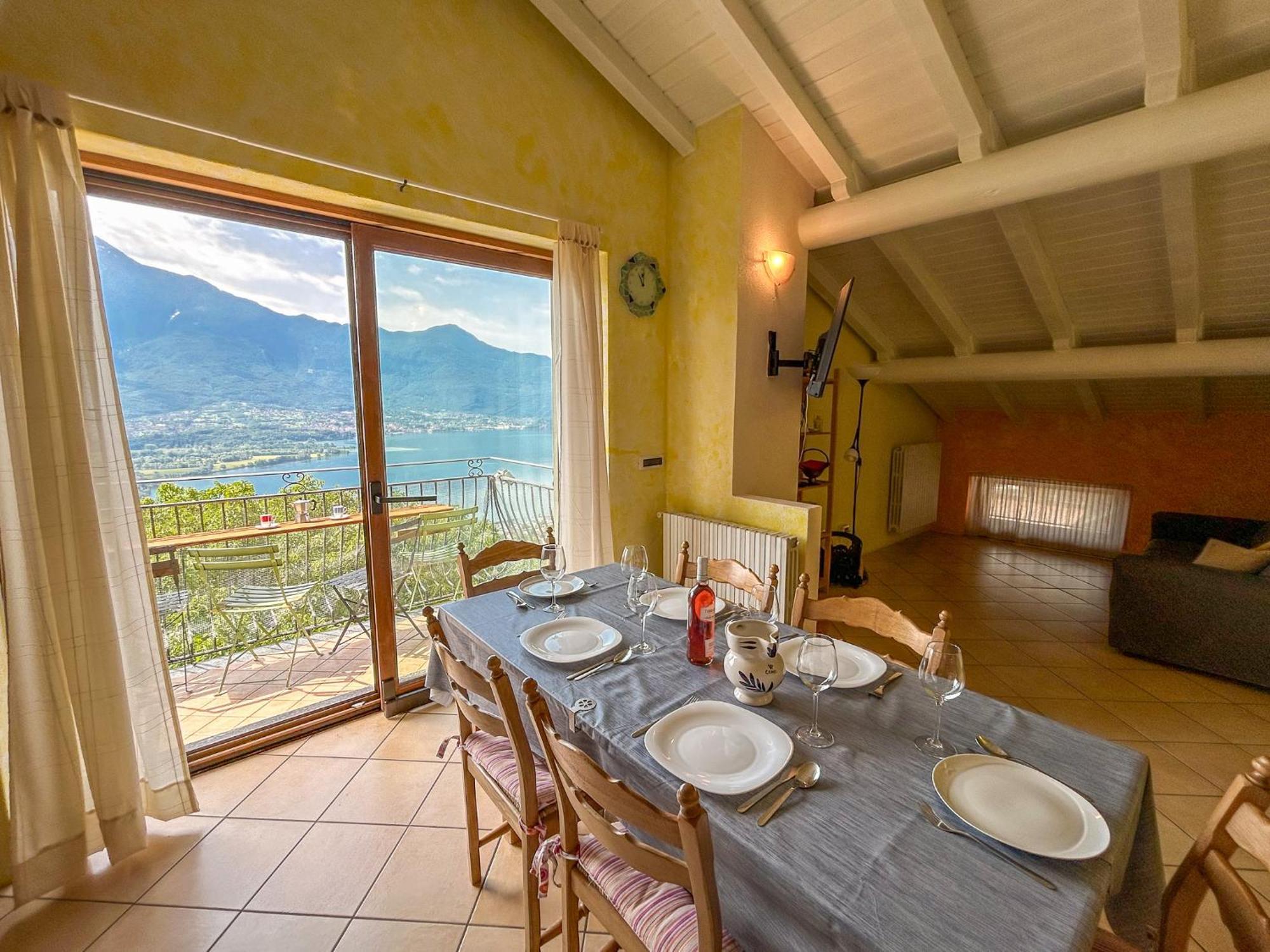 Panorama Ferienwohnung Lorenzo Gera Lario Exterior foto