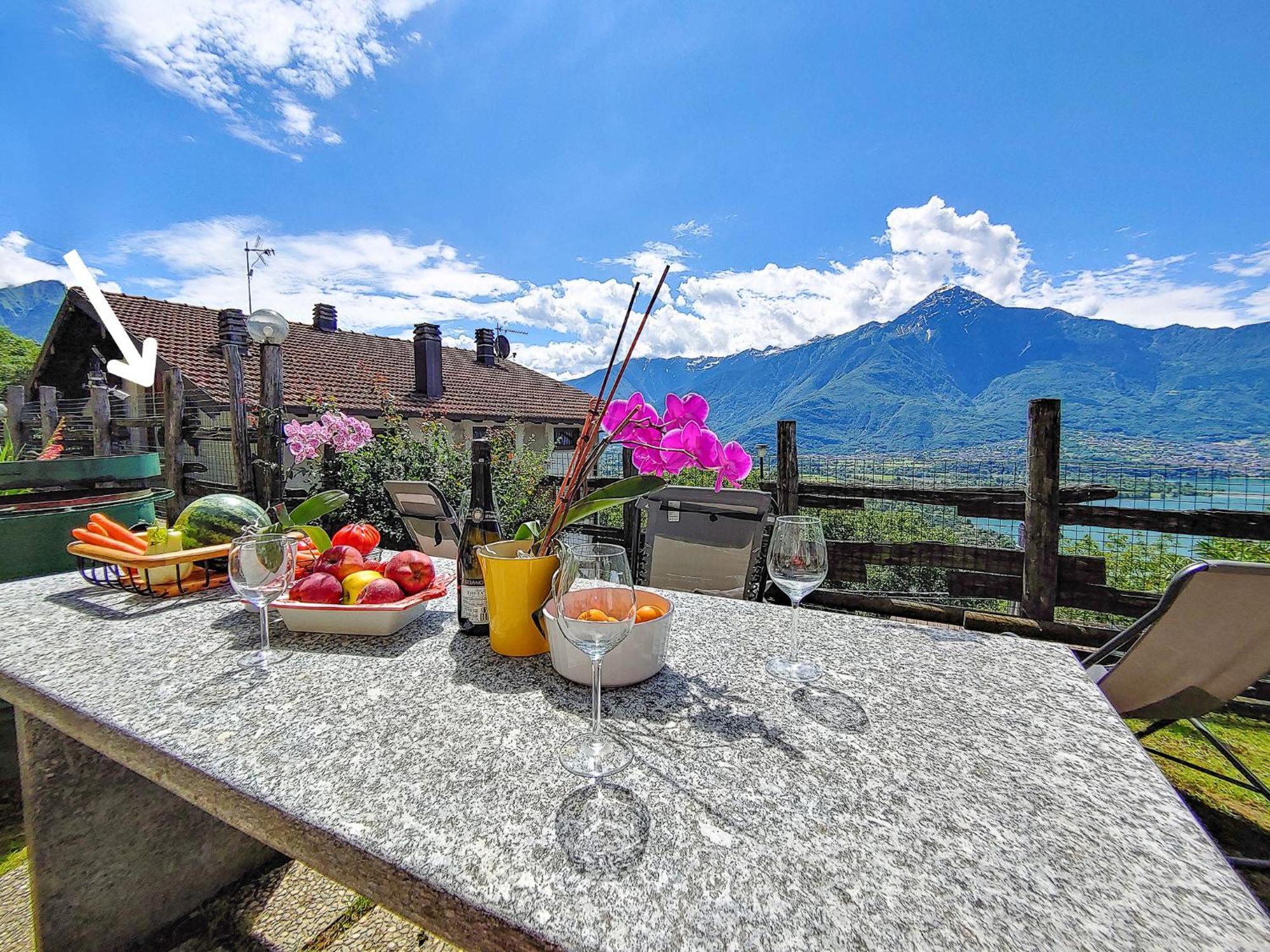 Panorama Ferienwohnung Lorenzo Gera Lario Exterior foto